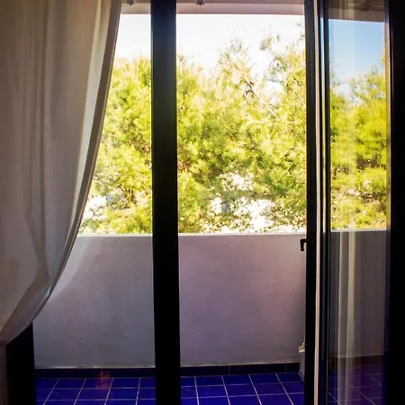 Ripa Aparthotel *